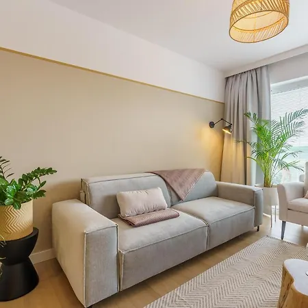 Lighthouse - Polanki Aqua - Rose Sky Apartment Kolobrzeg